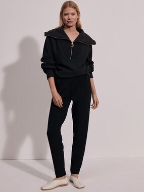 Varley Vine Half-Zip Pullover in Black
Size Small